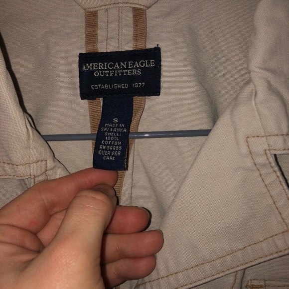 American Eagle tan spring jacket, cropped - Picture 3 of 3
